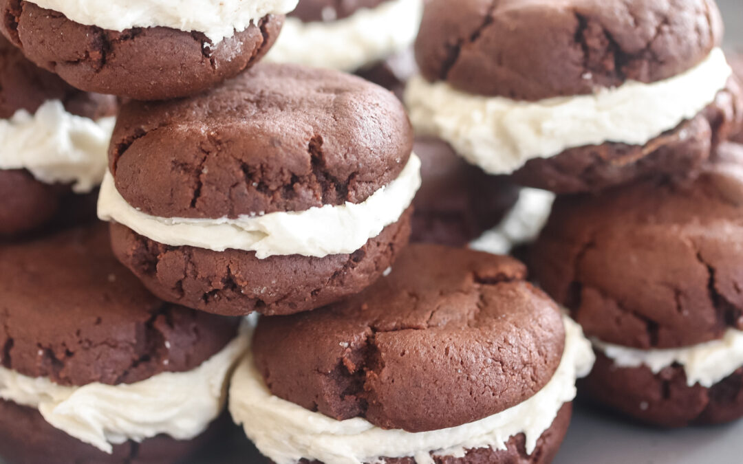 You Will Love These LIFE CHANGING Mini Oreo Cookie Whoopie Pies